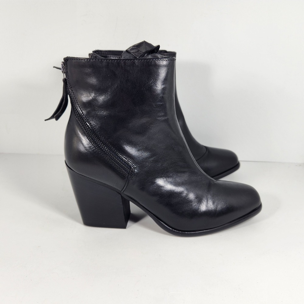Alberto Fermani Black Leather Ankle Boots Italy Block Heel Zip Booties Size 38.5